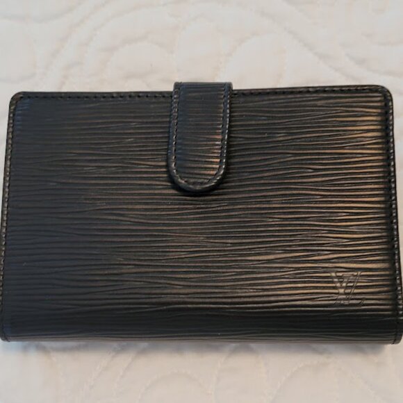 Louis Vuitton EPI Wallet - Picture 1 of 9